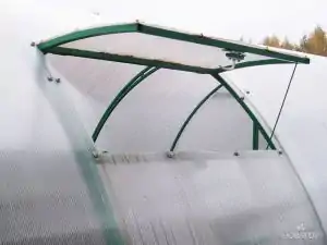 Форточка врезная в теплицу